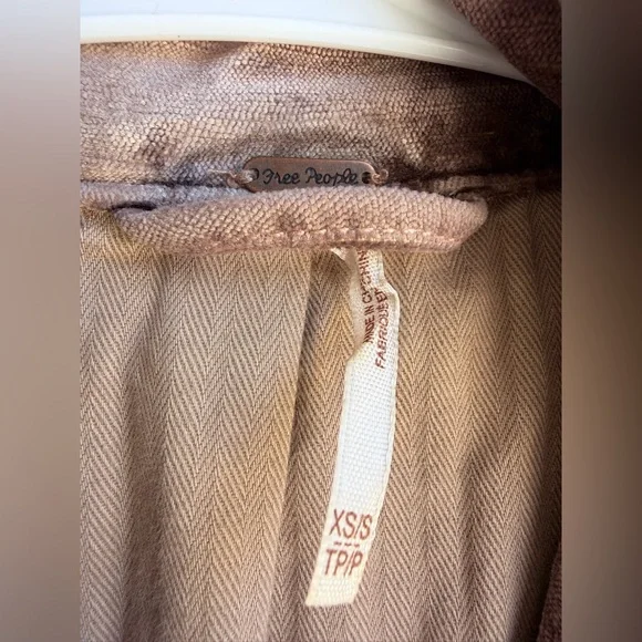 Free People Mauve Velvet Trucker Bomber Jacket Dusty Rose Oversized womens SZ XS - Picture 15 of 16